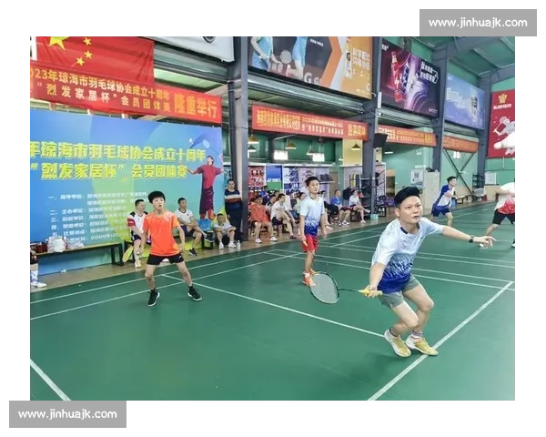羽毛球赛场上展风采，携手共进共创辉煌未来的祝贺辞